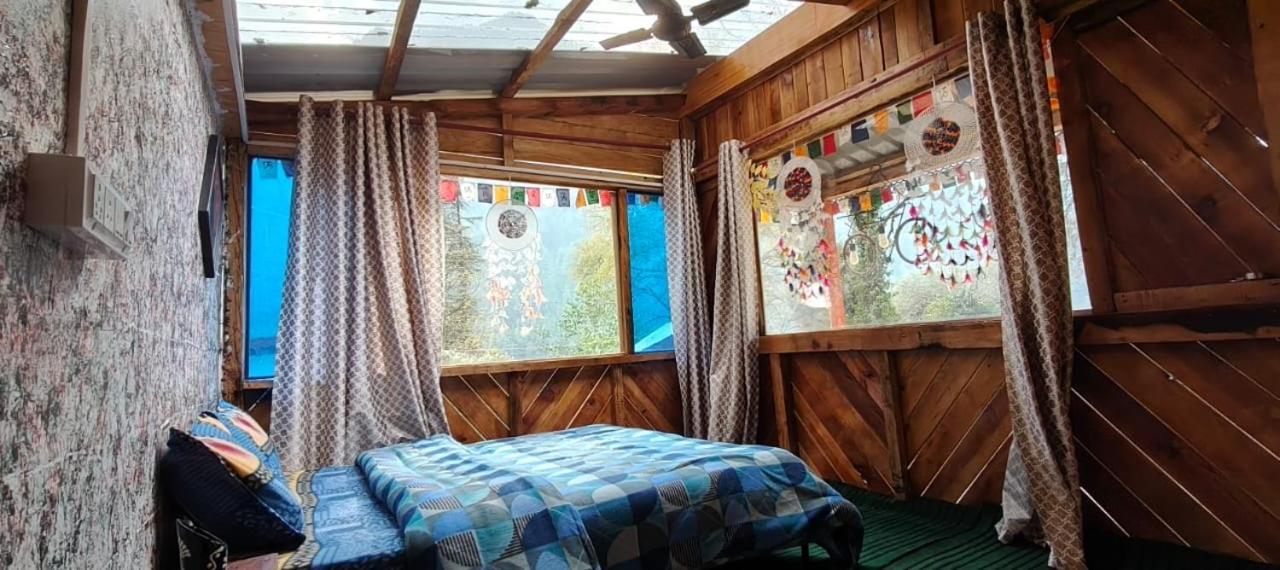 Shanti People Huts & Camp Касоль Экстерьер фото